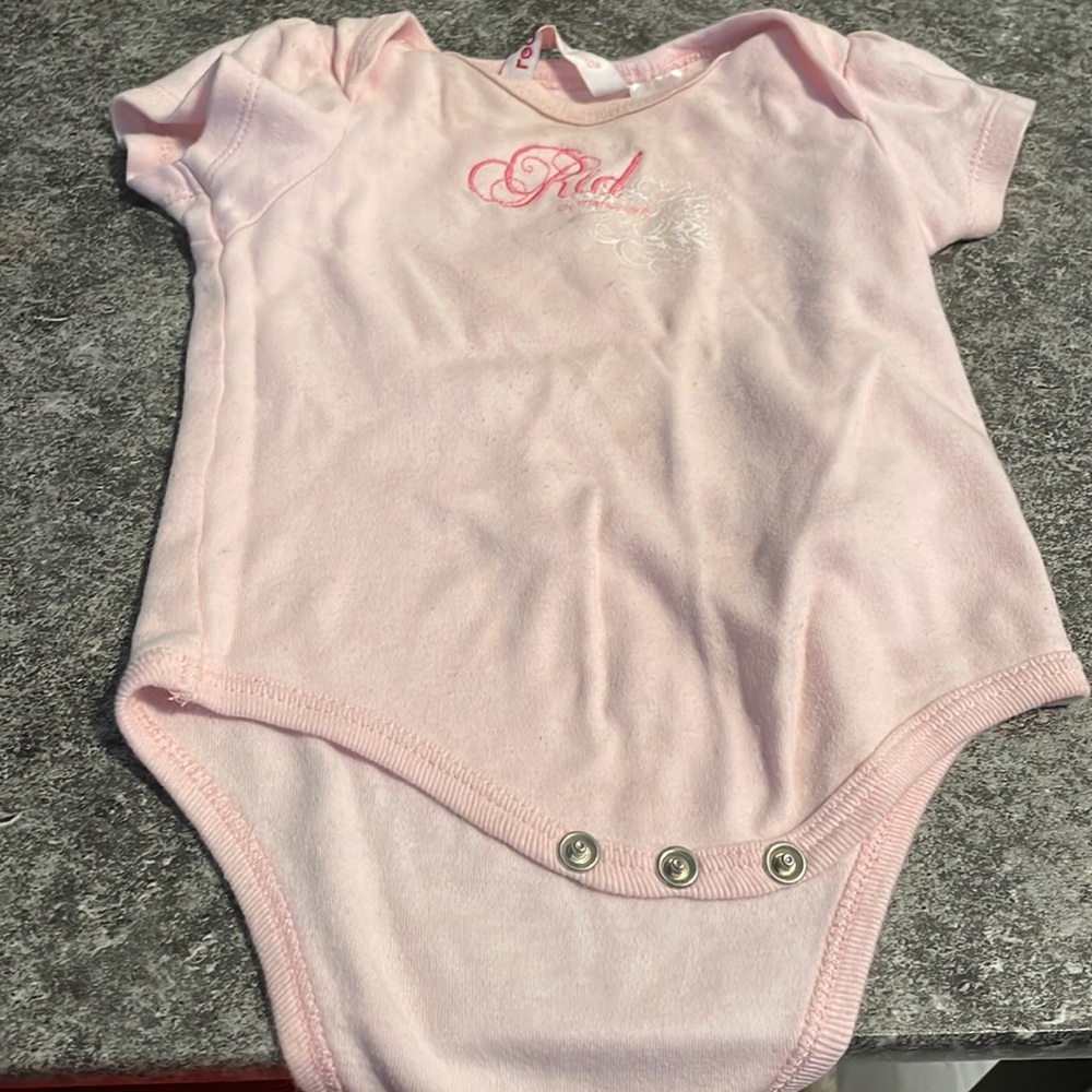 9 month old baby girl pink shirt